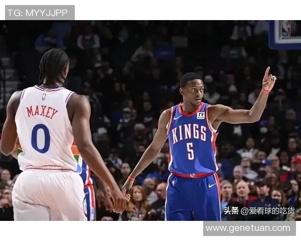 卡斯尔称赞福克斯投篮能力出众老将后卫的存在让球队更具竞争力 卡斯尔称赞福克斯投篮能力出众老将后卫的存在让球队更具竞争力